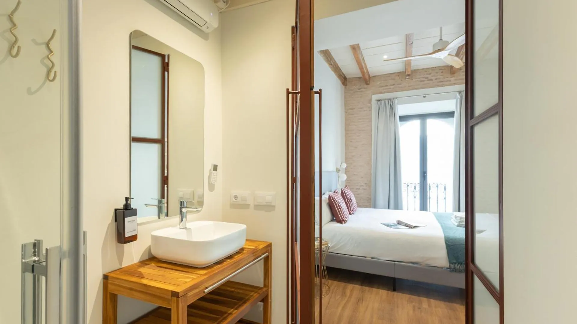 Duplex Con Terraza Privada Y Vistas A La Catedral Apartment Seville